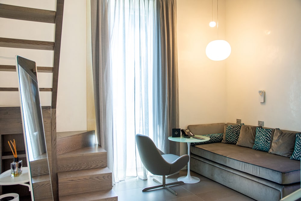 Caportigia Boutique Hotel 54/76