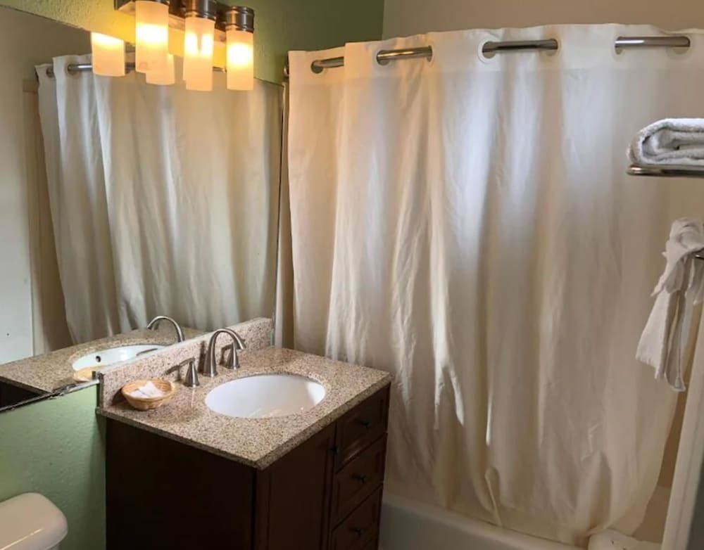 American Inn Suites Lax Airport 39/64