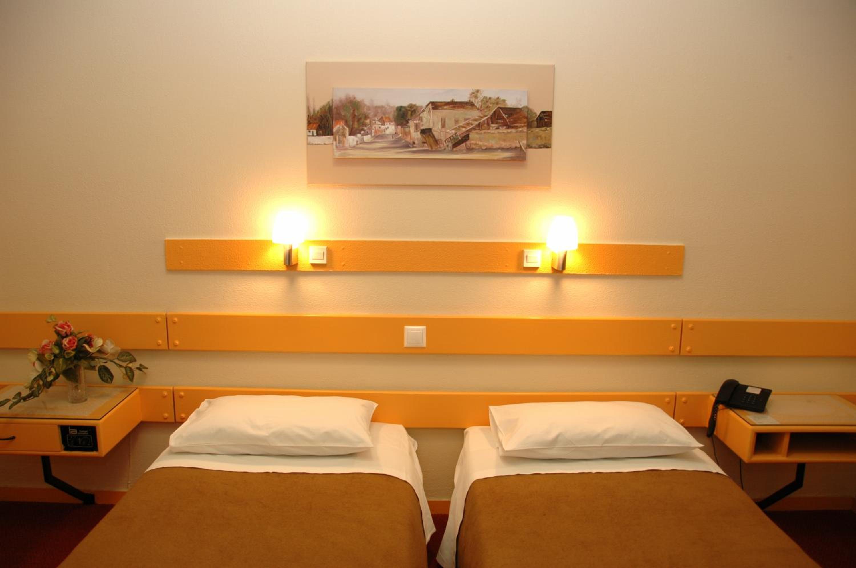 غرفة بسريرين منفصلين، AMALIA HOTEL 2/10