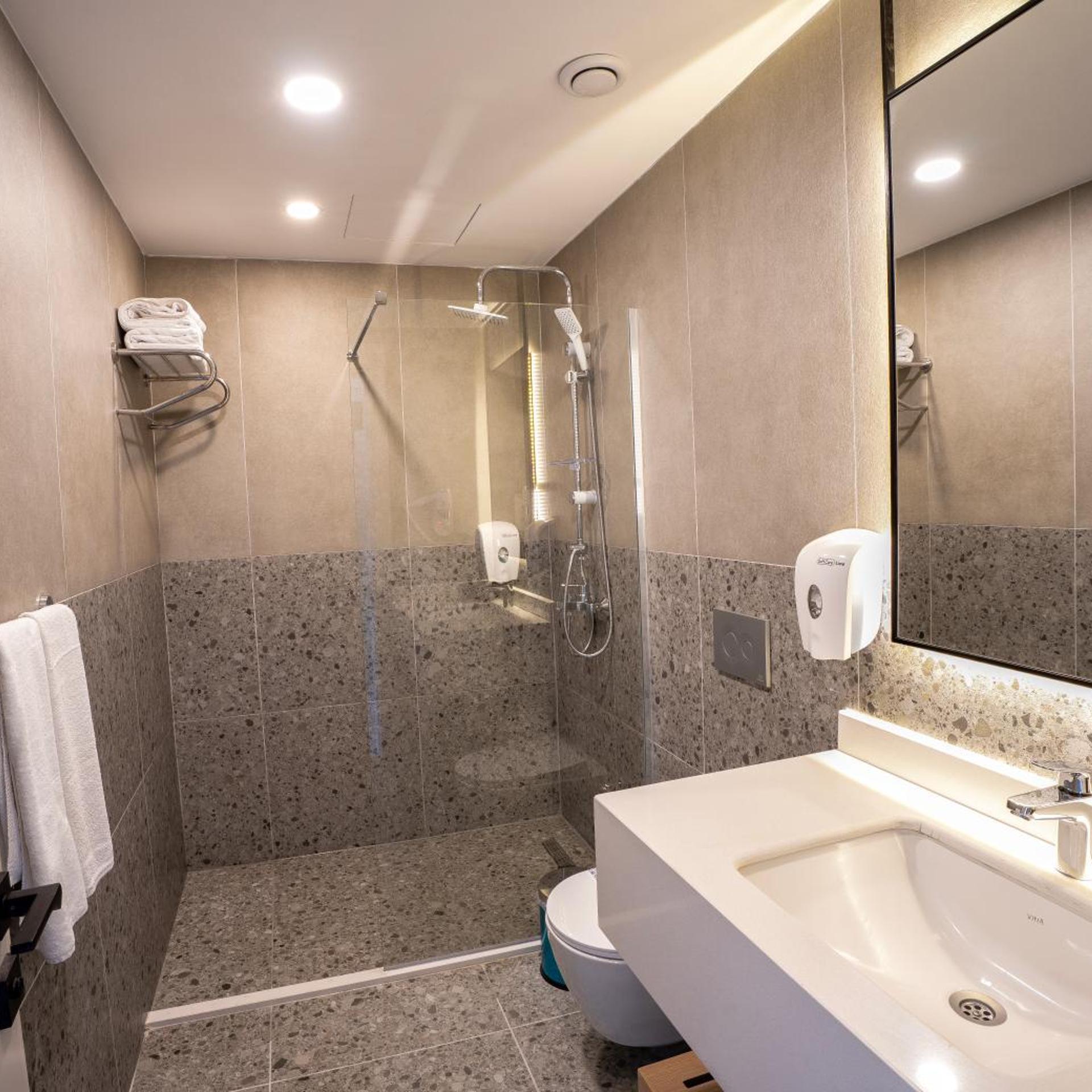 Meridia Beach Hotel 49/51