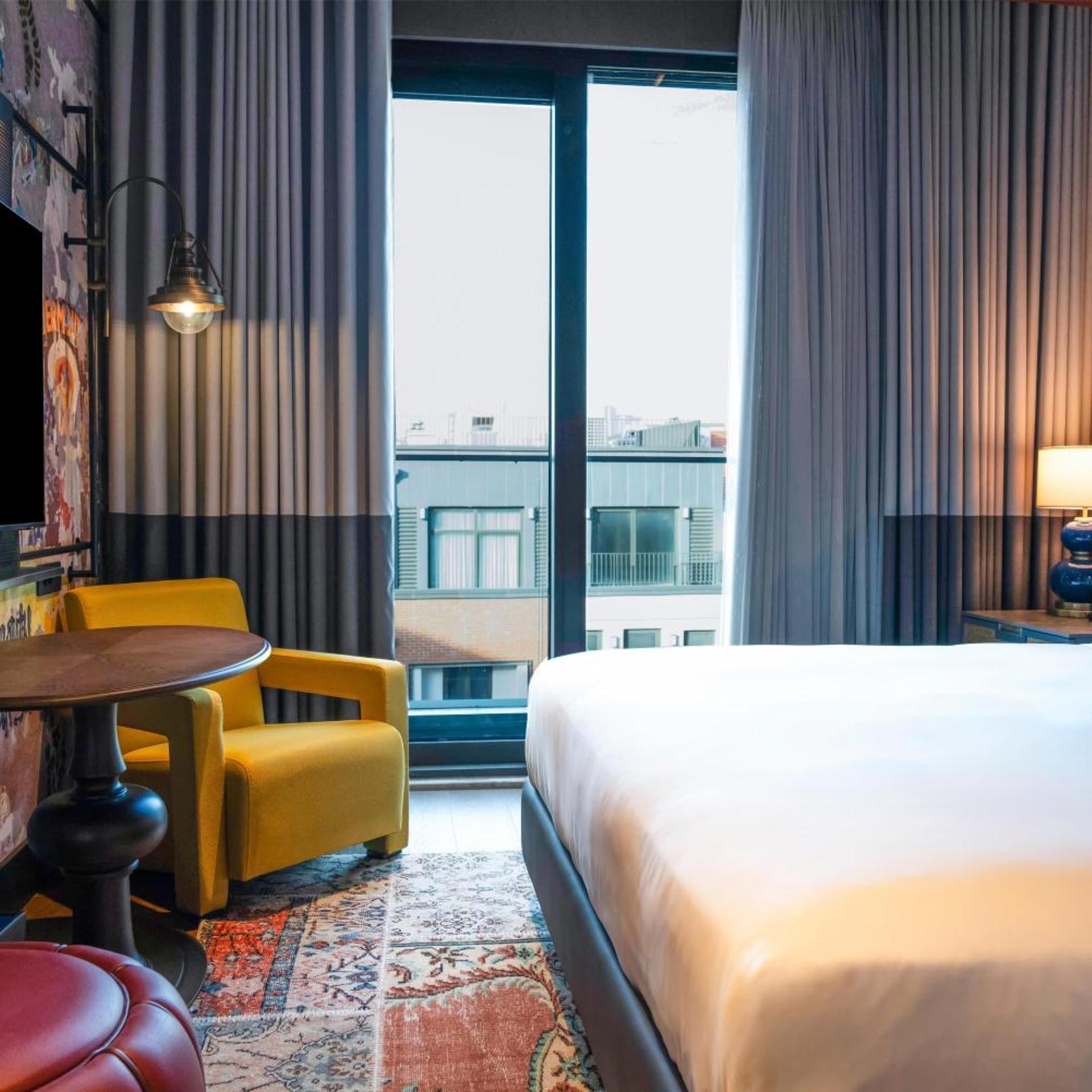 Room, King Bed, French Balcony