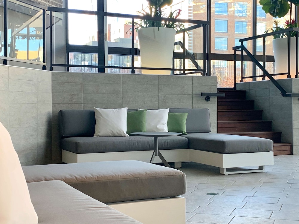 DoubleTree by Hilton Montreal 46/77