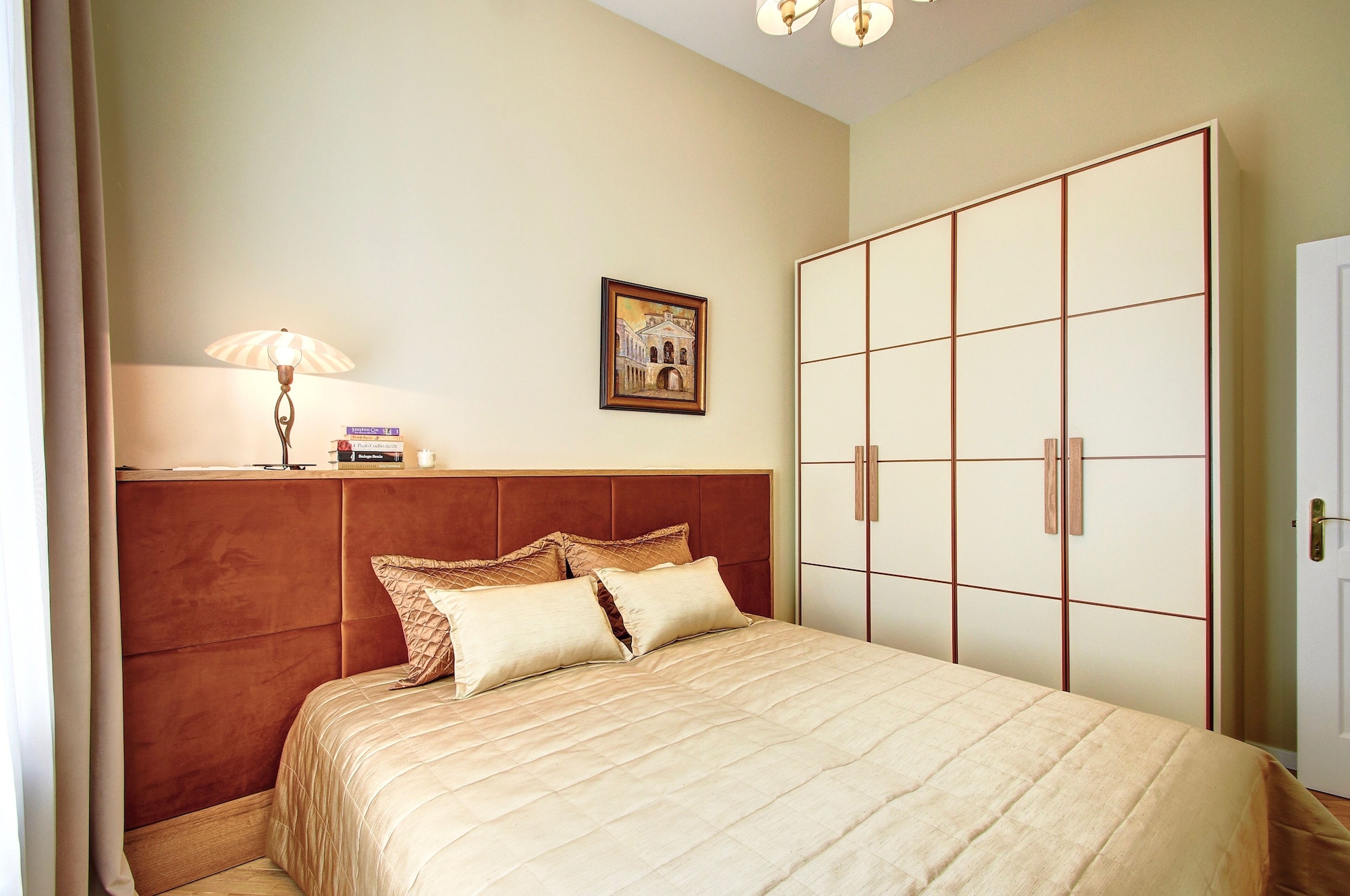 2 BEDROOMS, SUPERIOR, APARTMENT