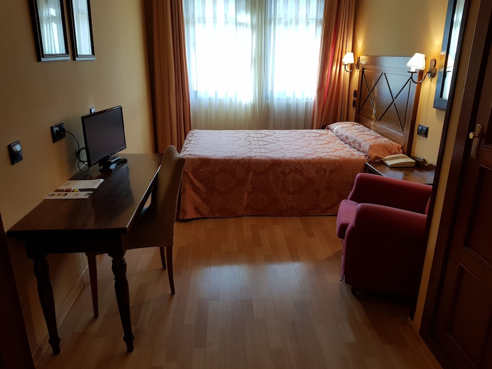 Hotel Cotiella 30/55