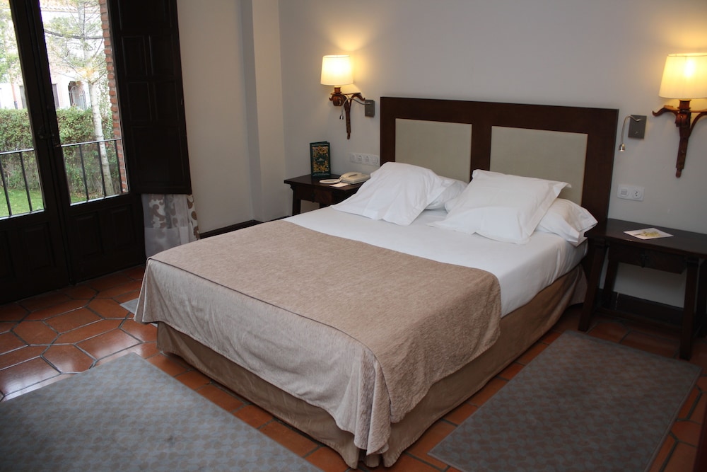 Parador de Avila 6/64