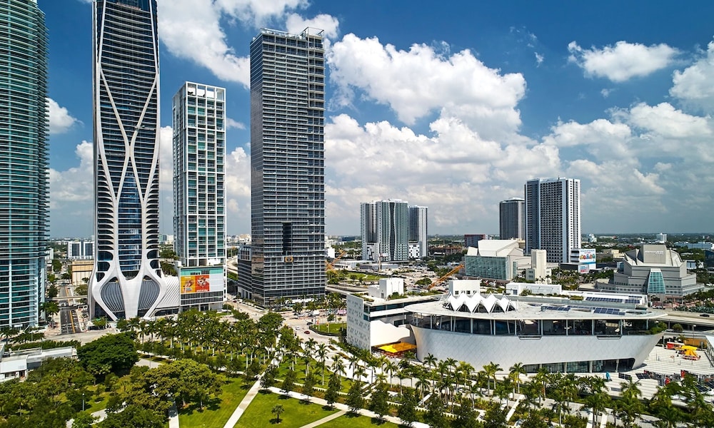 The Grayson Miami Downtown 45/49