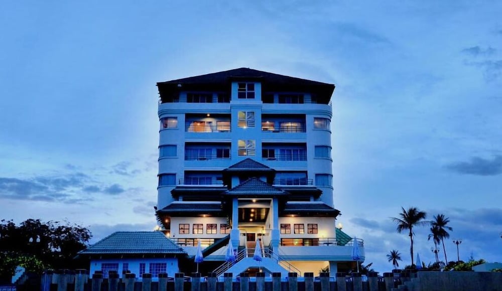 Khanom Golden Beach Hotel 2/59