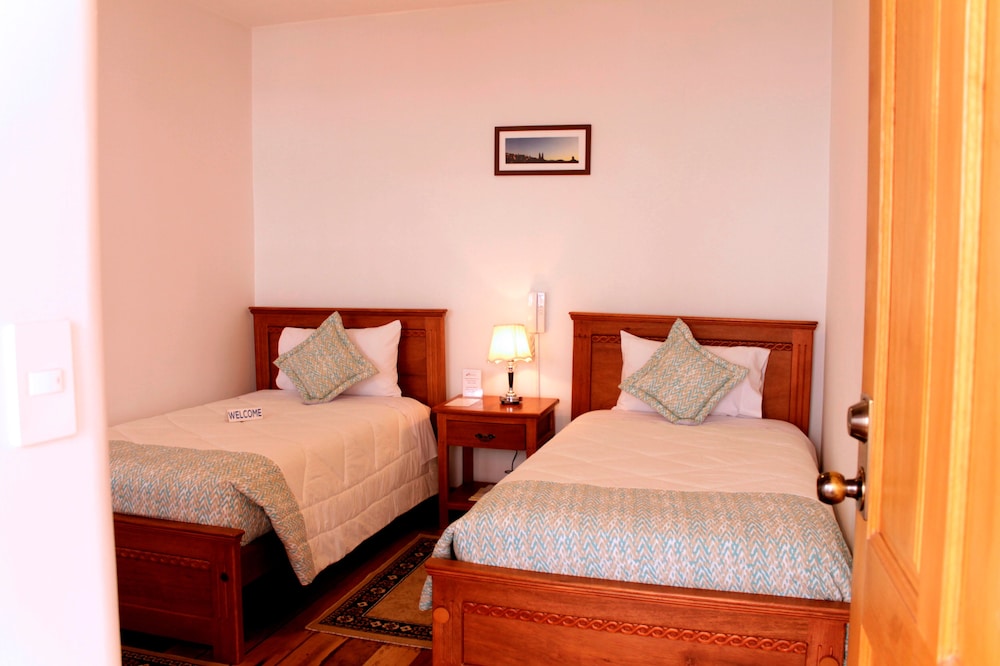 STANDARD, DOUBLE OR TWIN BED, PRIVATE BATHROOM, GROUND FLOOR