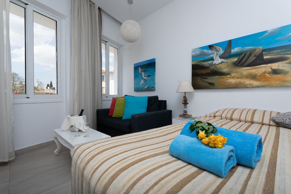 غرفة تنفيذية بسريرين منفصلين بإطلالة على المدينة مع أريكة، Hotel Opera 3/3