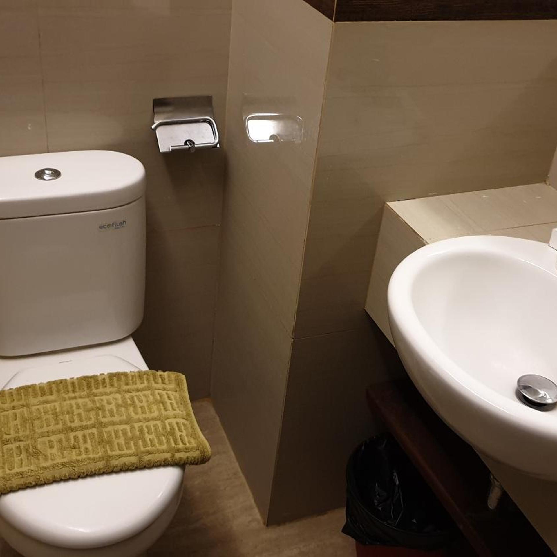 Biz Hotel Ambon 40/48