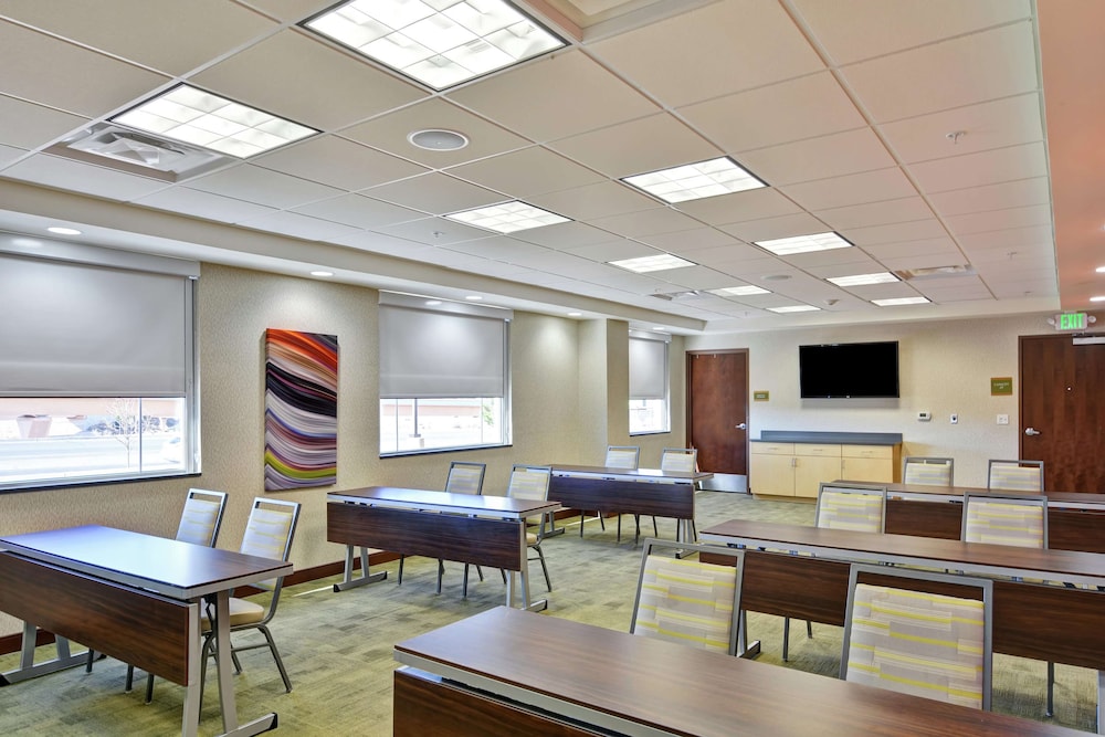 Home2 Suites By Hilton Albuquerque/Downtown-University 32/32