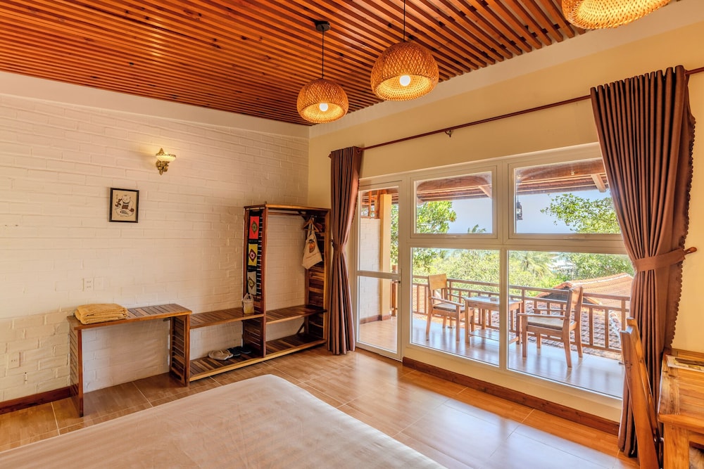 Mango Beach Resort 29/50