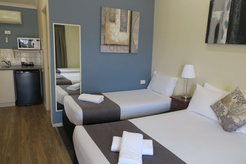 Caboolture Central Motor Inn 13/39