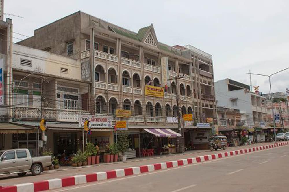 Lankham Hotel 1/23