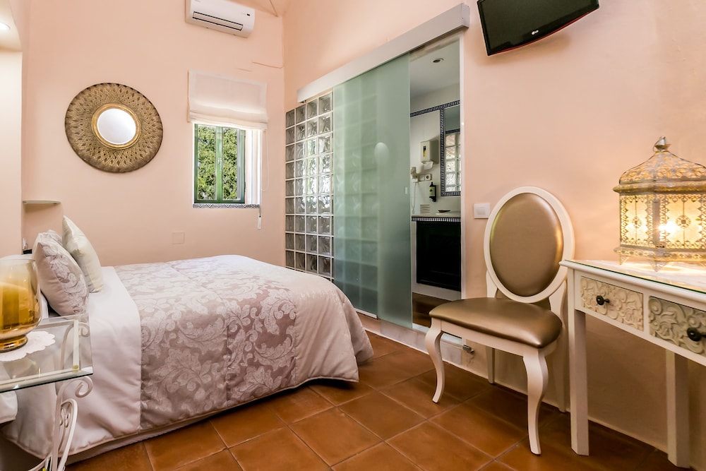Hacienda El Santiscal - Adults Only 26/44
