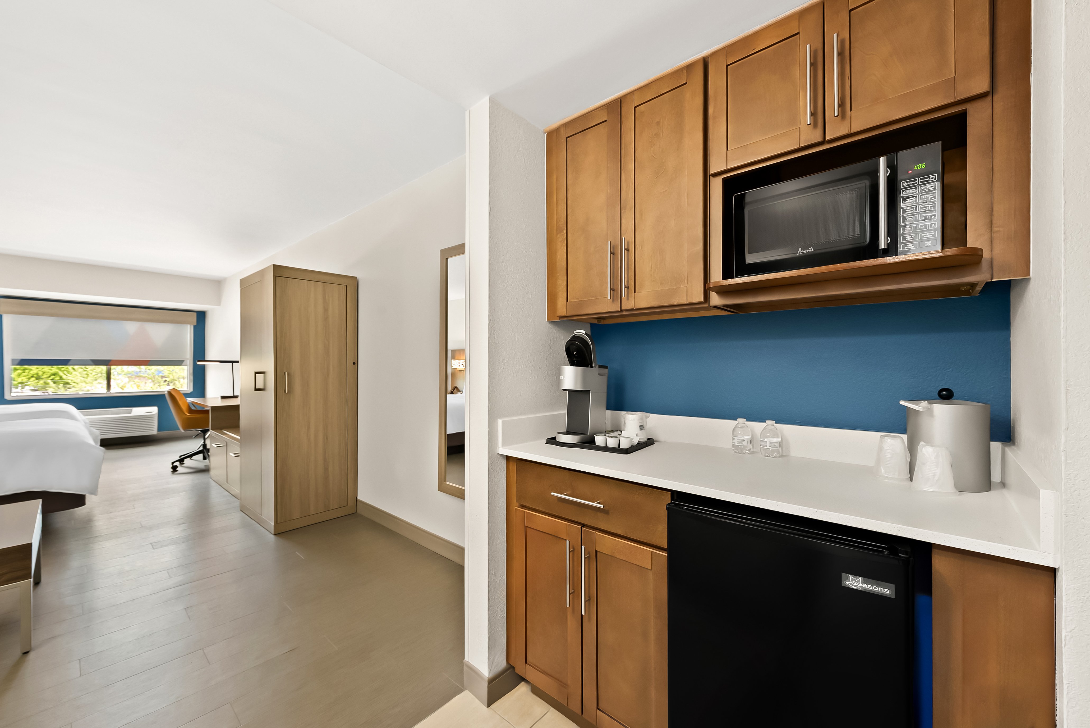 Holiday Inn Express Suites Raleigh Ne Medical Ctr Area 74/74