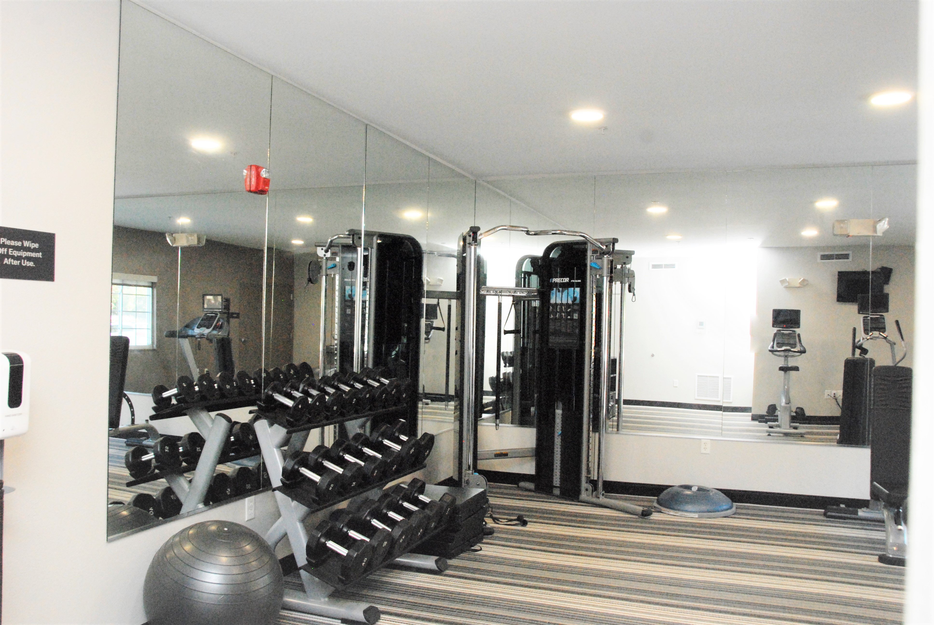 Candlewood Suites Tallahassee 19/44