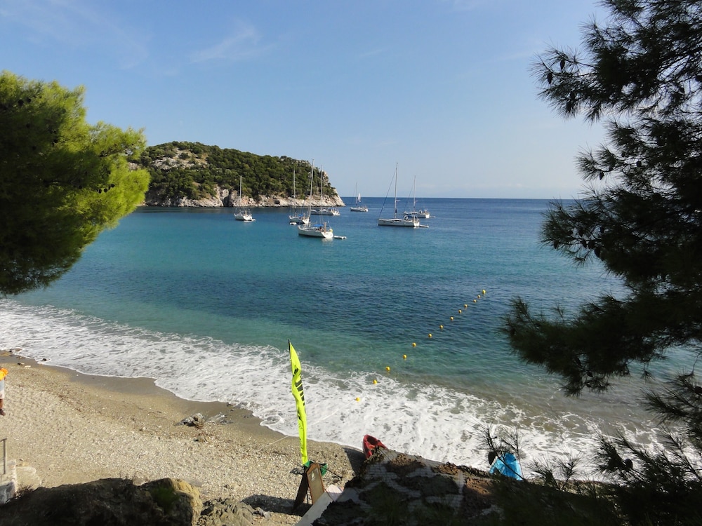Stafylos Suites Boutique Hotel 35/50