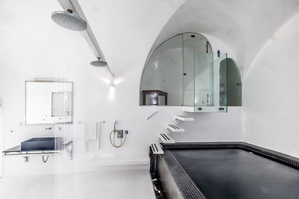 DREAMS LUXURY SUITES 31/50