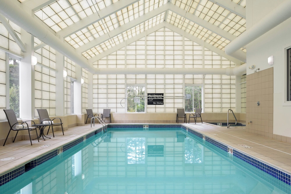 swimming pool spa