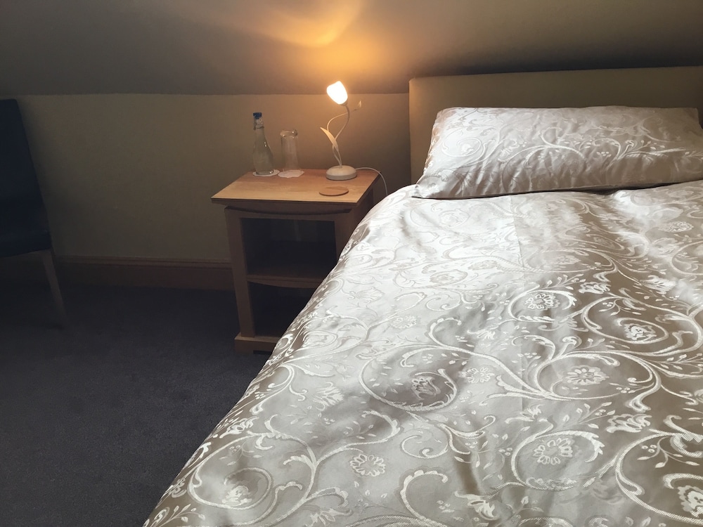 Lakeview Guest House 25/38