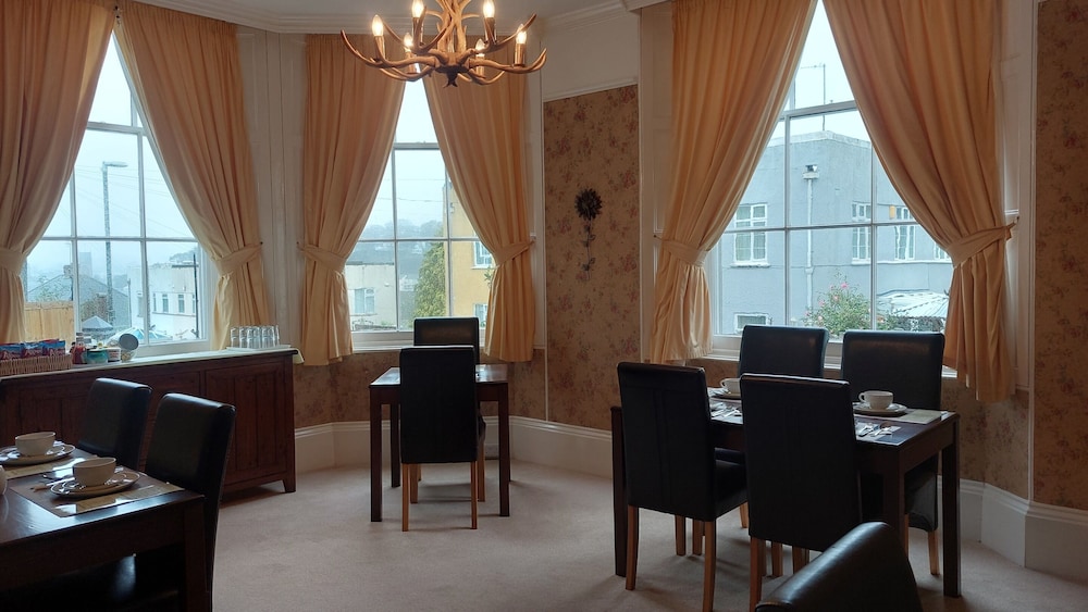 Ashleigh House 33/47