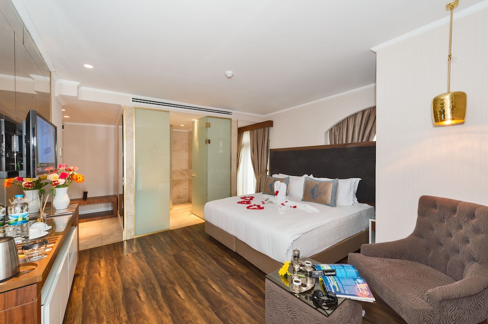 Darkmen Hotel 2 16/59