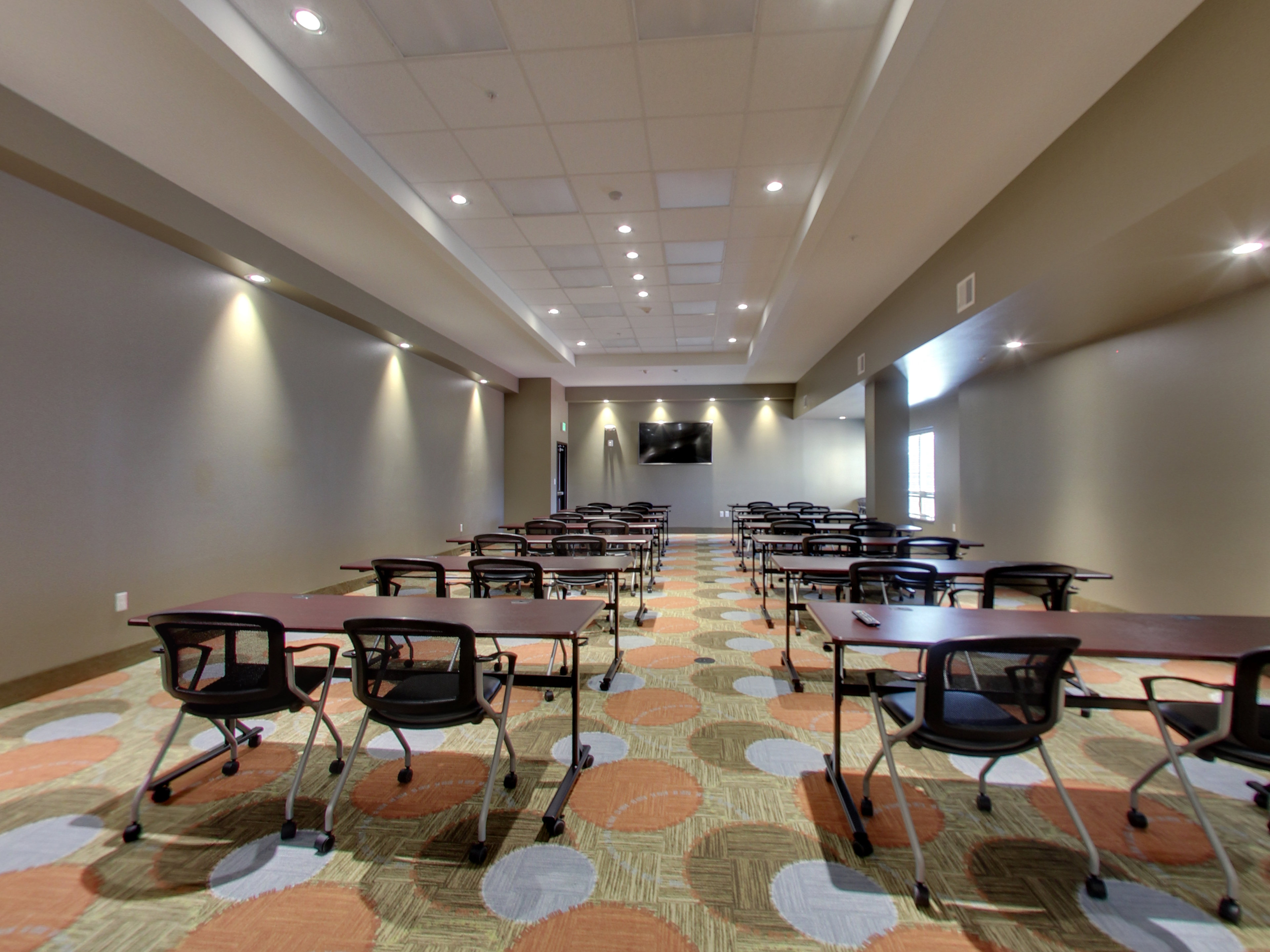 STAYBRIDGE SUITES MADISON FITCHBURG 62/71
