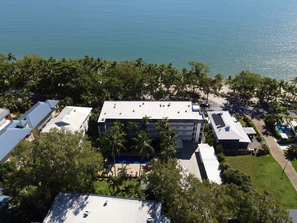 Agincourt Beachfront Apartments 64/72