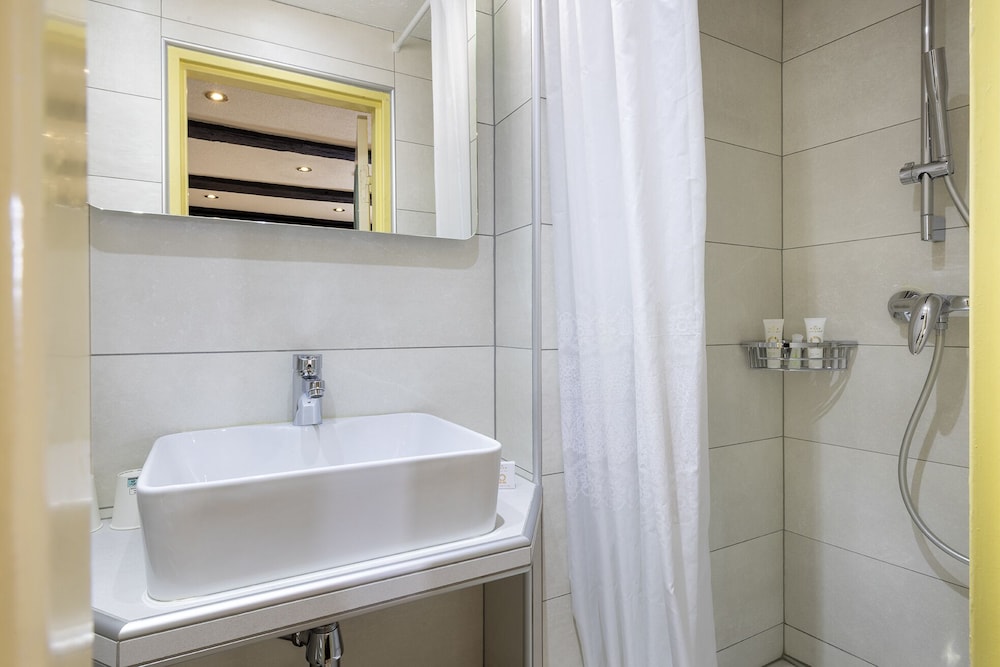 Hotel Le Marechal 45/50