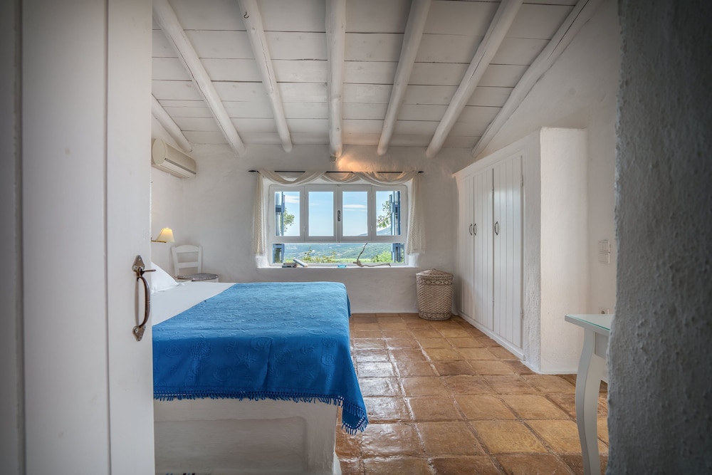 Askos Villa 4/35