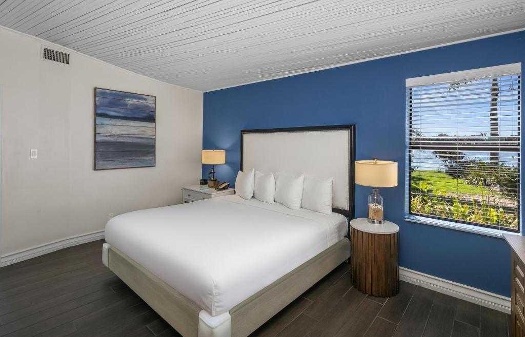 Presidential, Suite, King Bed, North Wing