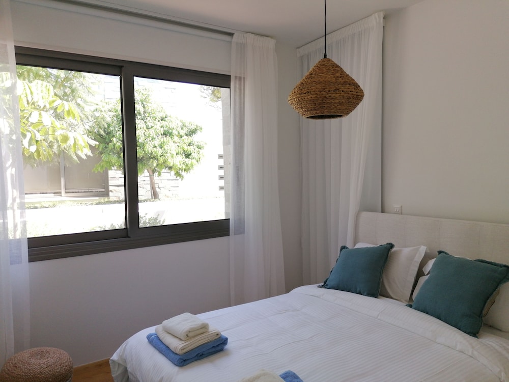 3 BEDROOMS, LUXURY, APARTMENT, GROUND FLOOR
