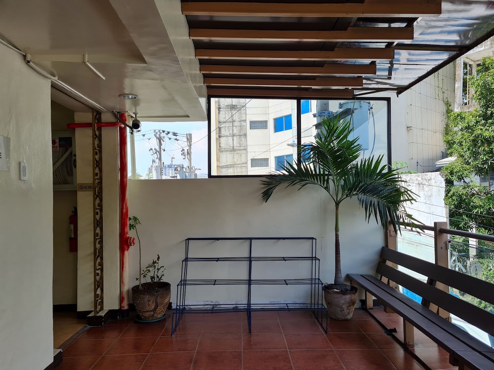 Go Land Pension House 4/25