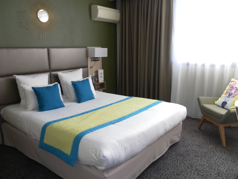 KYRIAD PRESTIGE BORDEAUX OUEST - MERIGNAC 18/60