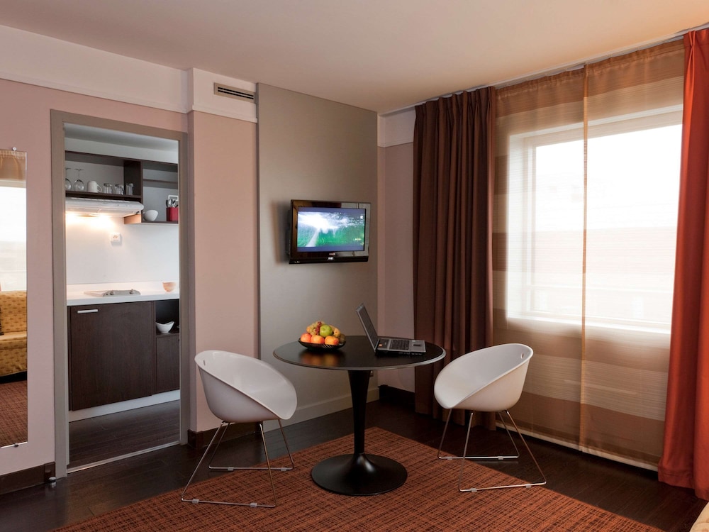 Residence Mercure Paris La Defense Gde Arche 31/43