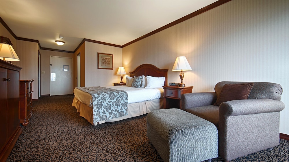 Best Western Edgewater Resort 24/46
