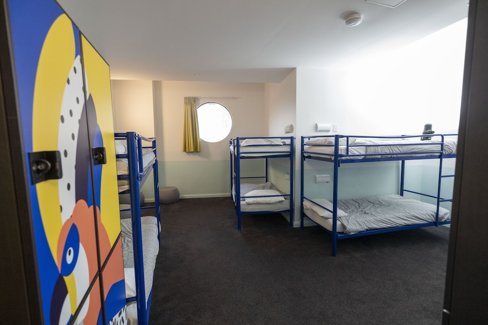 YHA Sydney Central 12/32