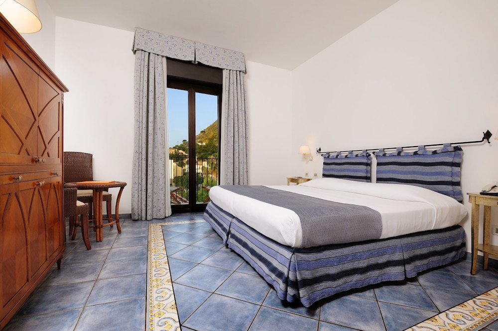 Alberi del Paradiso Hotel 11/51