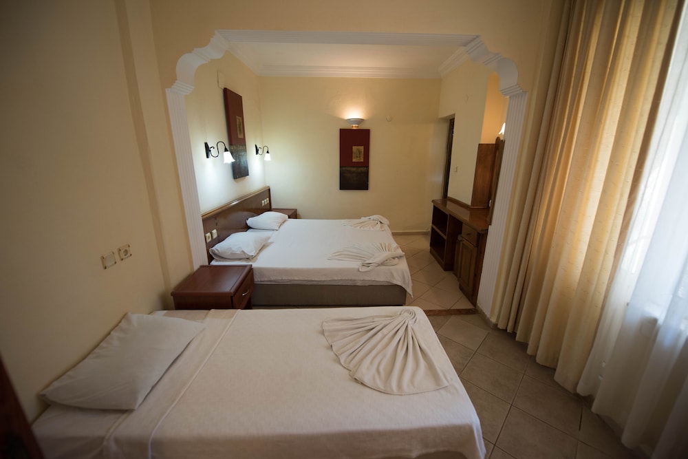 Sonmez Hotel 10/31