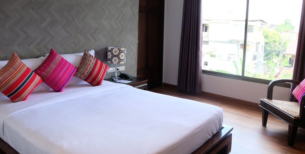 CHIANG MAI THAI HOUSE 28/71