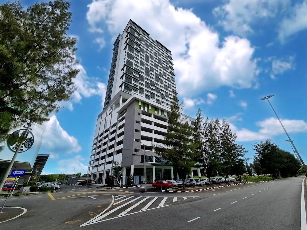 Swan Garden Resort Hotel 30/36