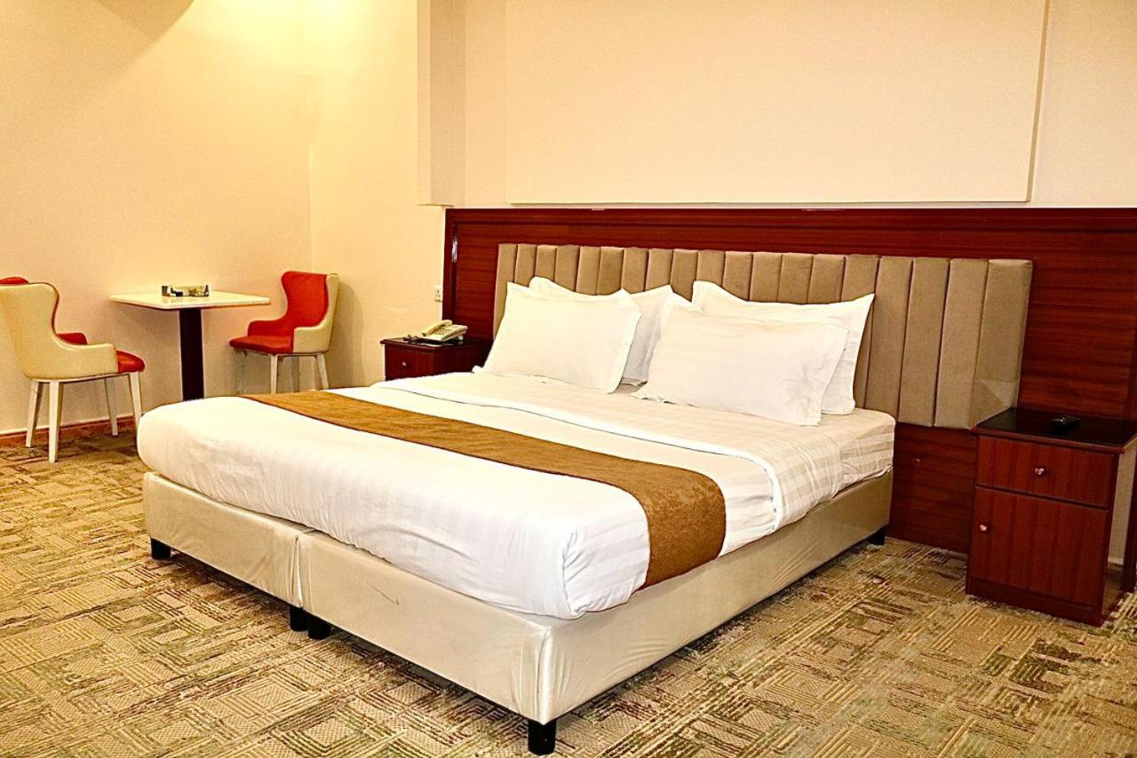 فندق المدوح(Hamed Mudawah Hotel) 13/69