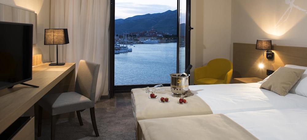 Aminess Liburna Hotel 25/67