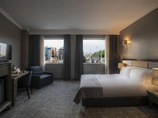 Citylife, Deluxe, Triple, King Bed