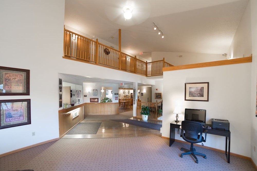 River Valley Inn & Suites 23/37