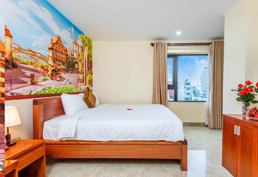 An Thuyen Hotel 24/48