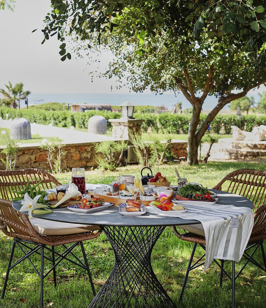 Flow Datca Surf And Beach Hotel 6/30