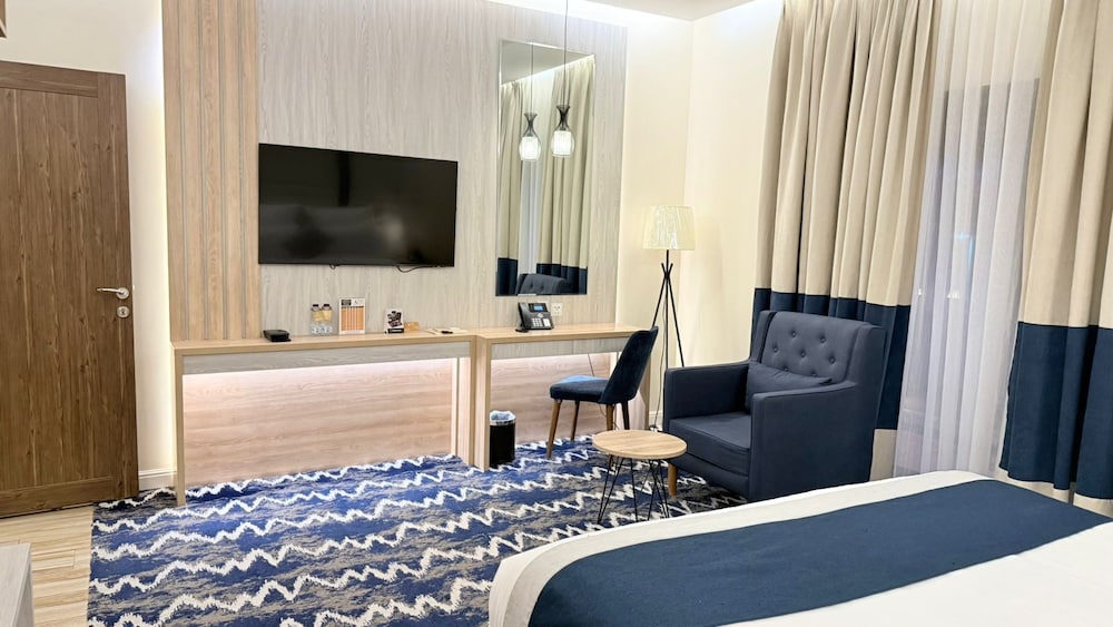 Le Reve Hotel 126/134