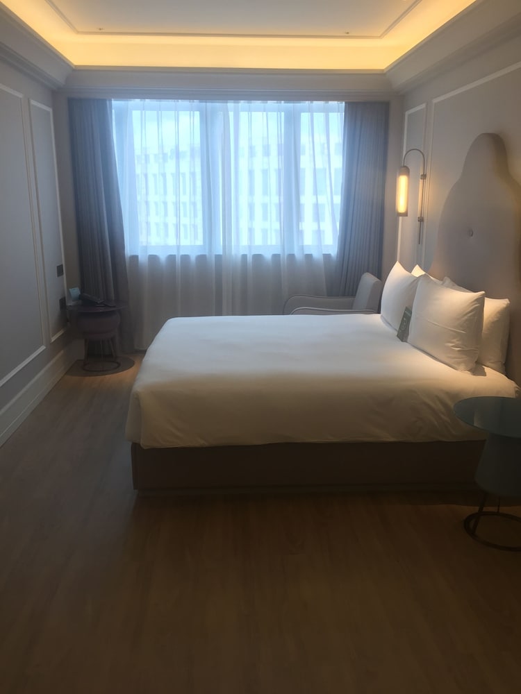 Mercure Shanghai Hongqiao Soho 17/89